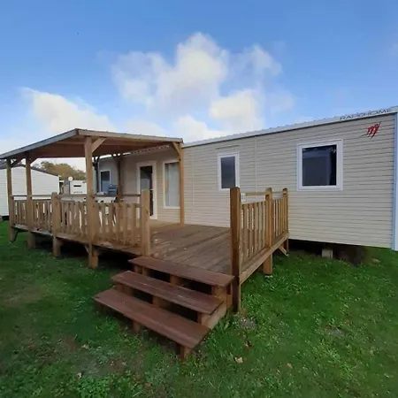 Camping 3 Etoiles - Piscine - Efc0aa *